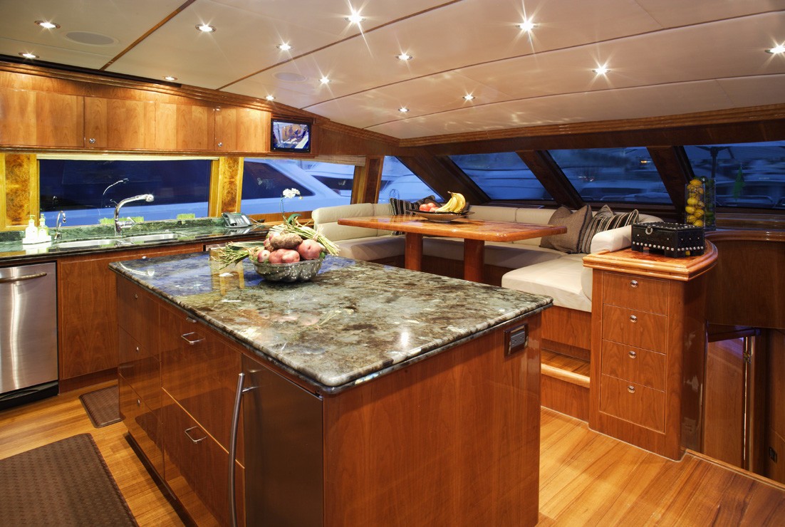 [30m-Yacht-LA-DOLCE-VITA]-1748-99.jpg