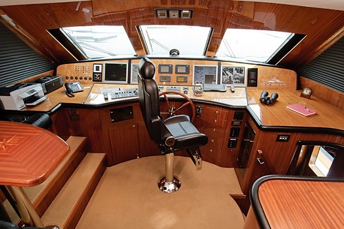 [30m-Yacht-LIMITLESS]-1130-17.jpg