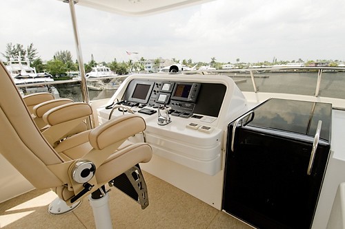[30m-Yacht-LIMITLESS]-1130-172.jpg
