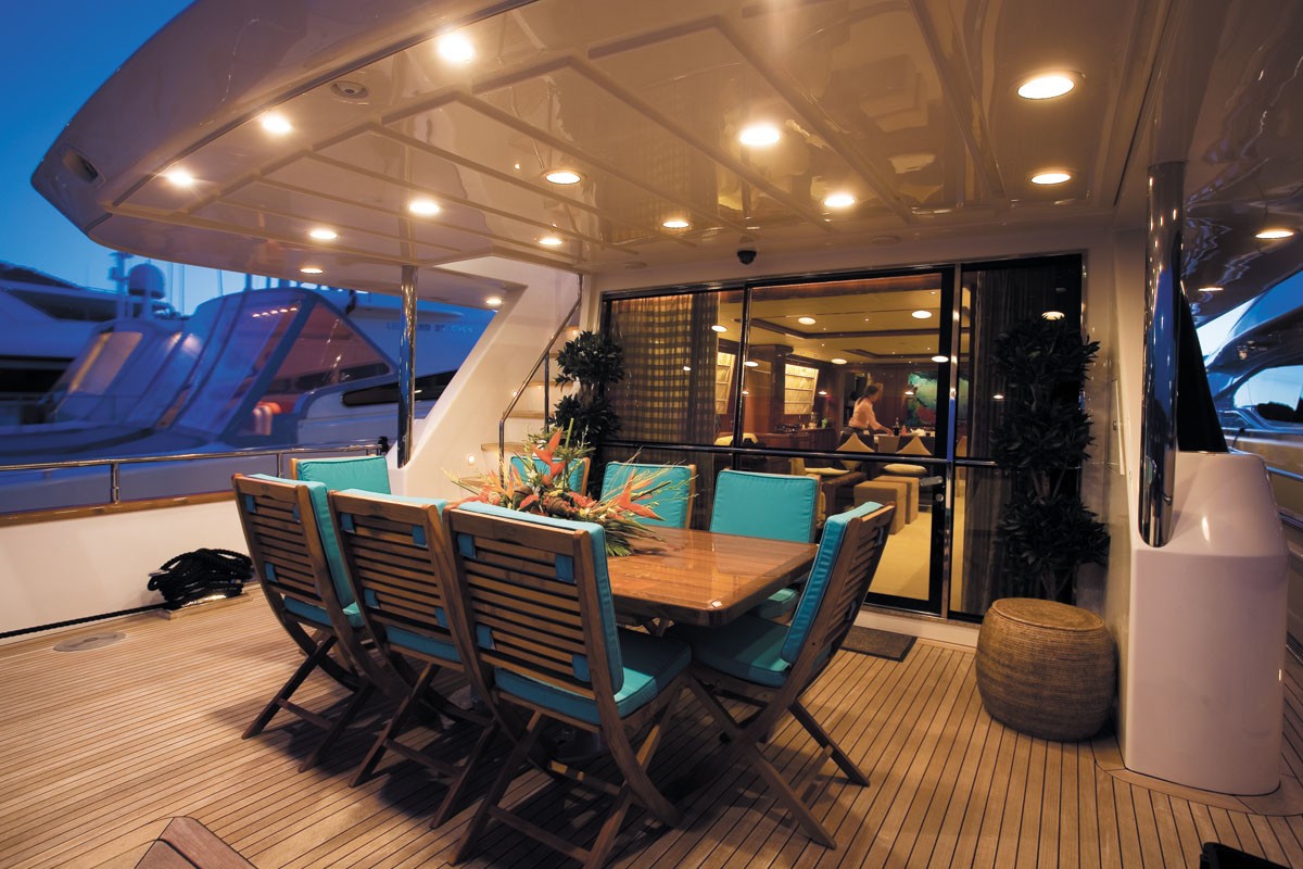 [30m-Yacht-POWDERMONKEY-OF-LONDON]-1326-72.jpg