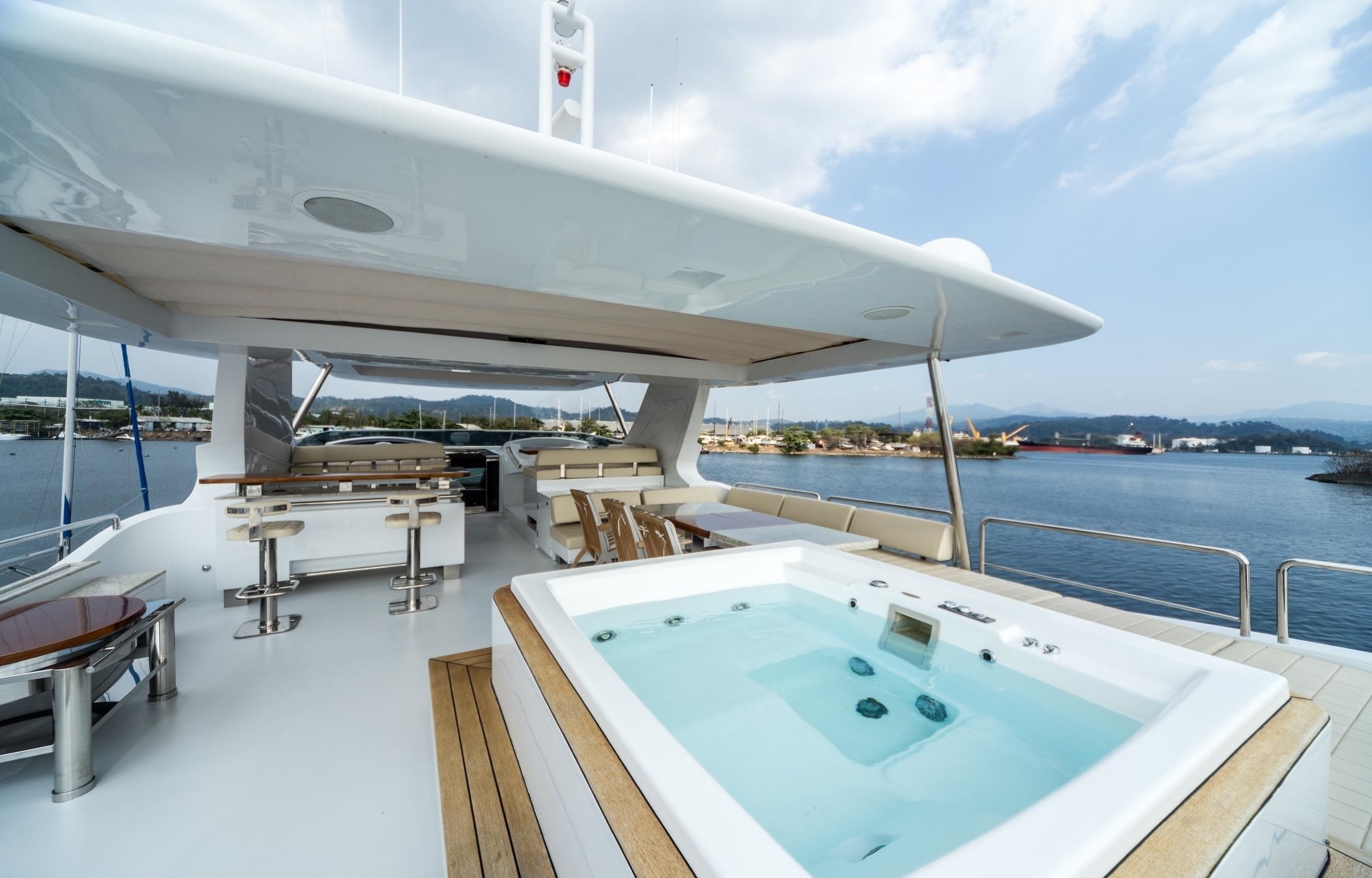 [32m-Yacht-ANTONIA-II]-10482-156.jpg