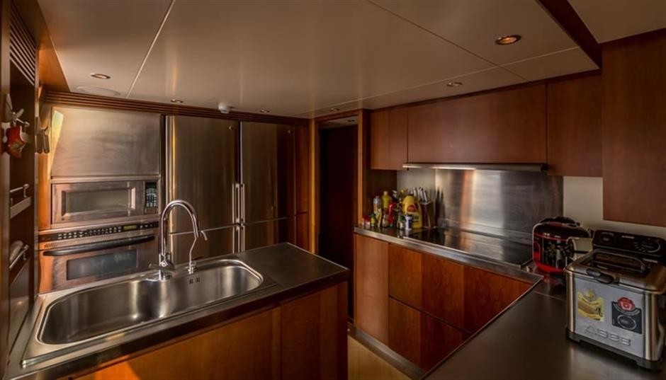 [32m-Yacht-ANTONIA-II]-10482-183.jpg