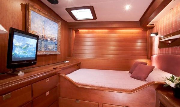 [32m-Yacht-BOLERO]-1725-181.jpg