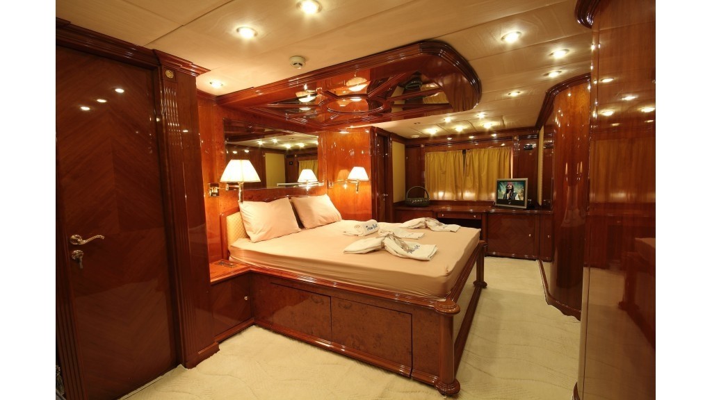 [32m-Yacht-DREAM-YACHT]-10019-24.jpg