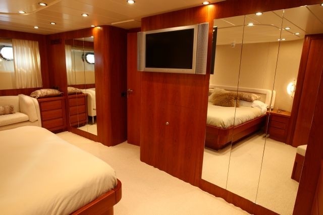 [32m-Yacht-LAYAZULA]-1199-40.jpg
