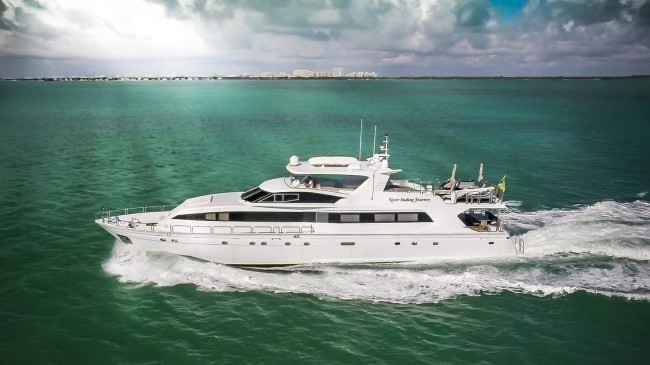 [32m-Yacht-NEVER-ENDING-JOURNEY]-1829-15.jpg