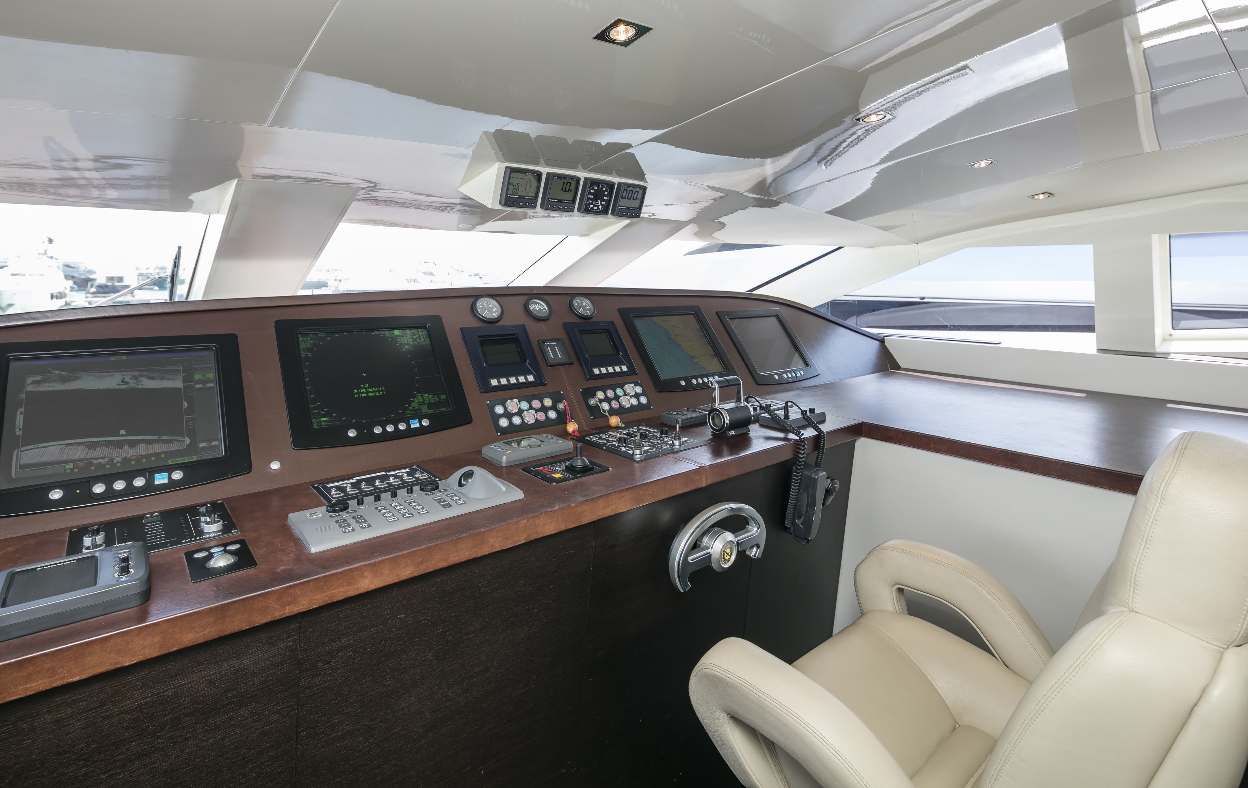[33m-Yacht-LUMAR]-10196-157.jpg
