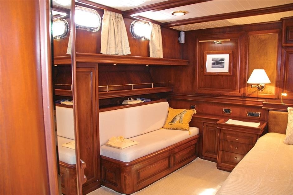 [33m-Yacht-SHANTI]-1760-171.jpg