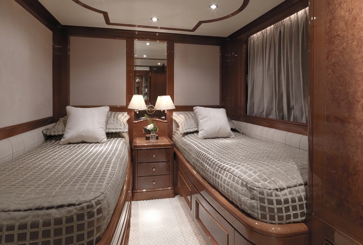 [35m-Yacht-ENCHANTRESS]-1272-109.jpg