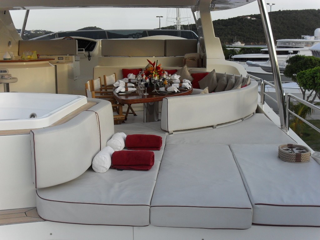 [35m-Yacht-LUCKY]-1285-100.jpg