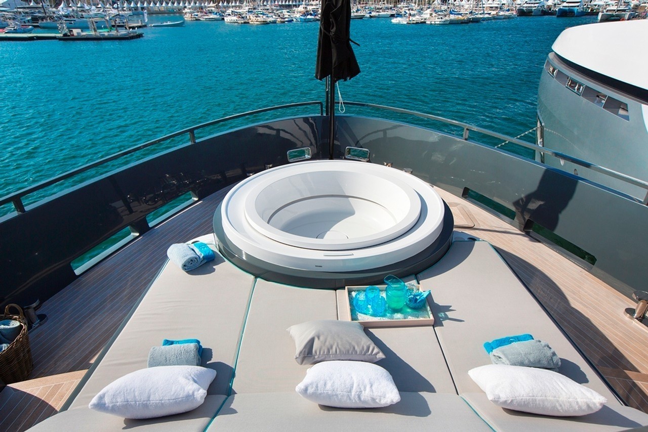 [35m-Yacht-TORTOISE]-10117-82.jpg