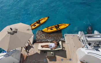 [36m-Yacht-LEGENDARY]-1515-106.jpg