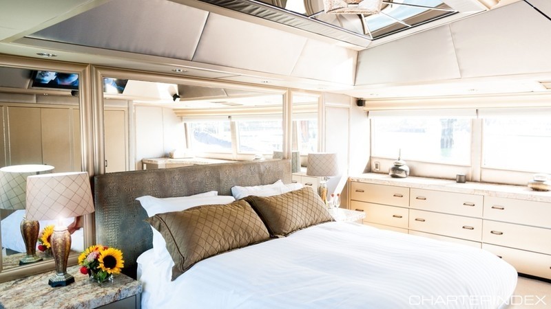 [36m-Yacht-SOVEREIGN-LADY]-1328-157.jpg