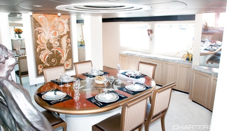 [36m-Yacht-SOVEREIGN-LADY]-1328-170.jpg