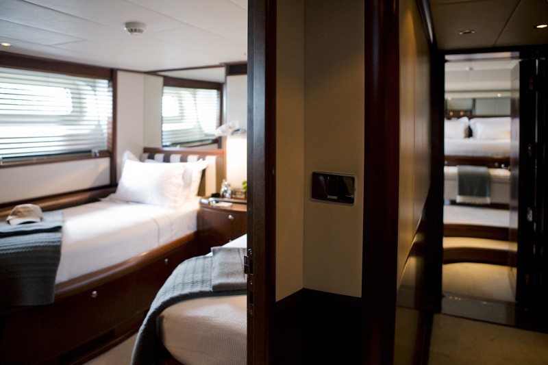 [37m-Yacht-MOONBIRD]-1107-163.jpg