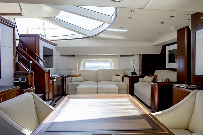 [37m-Yacht-MOONBIRD]-1107-35.jpg