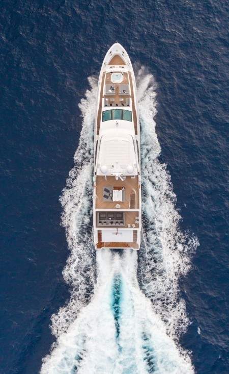 [38m-Yacht-IRON-MAN]-10539-160.jpg