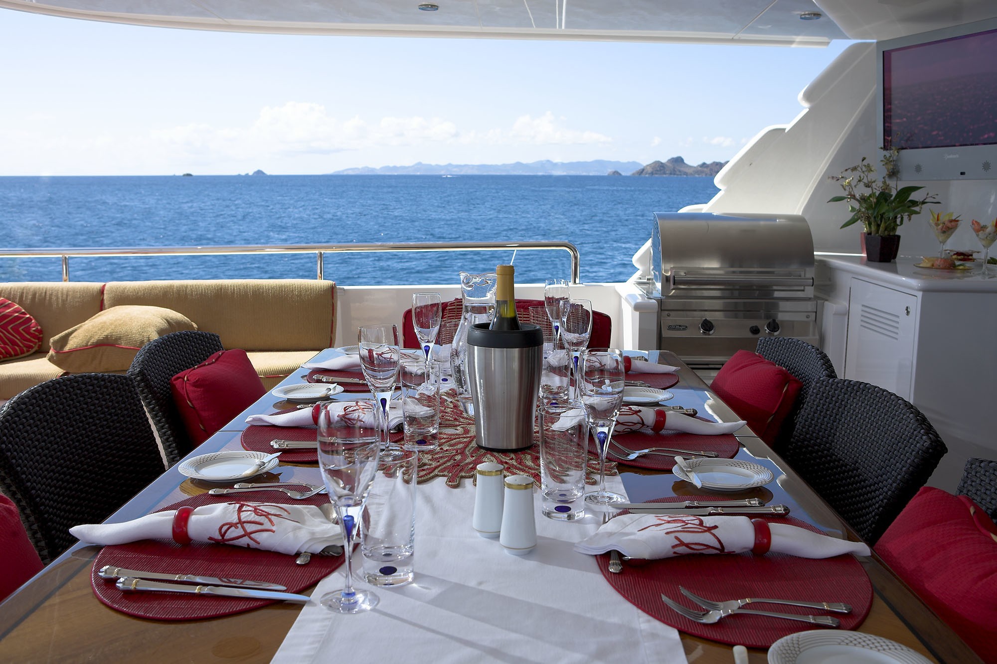 [38m-Yacht-NAMOH]-1483-47.jpg