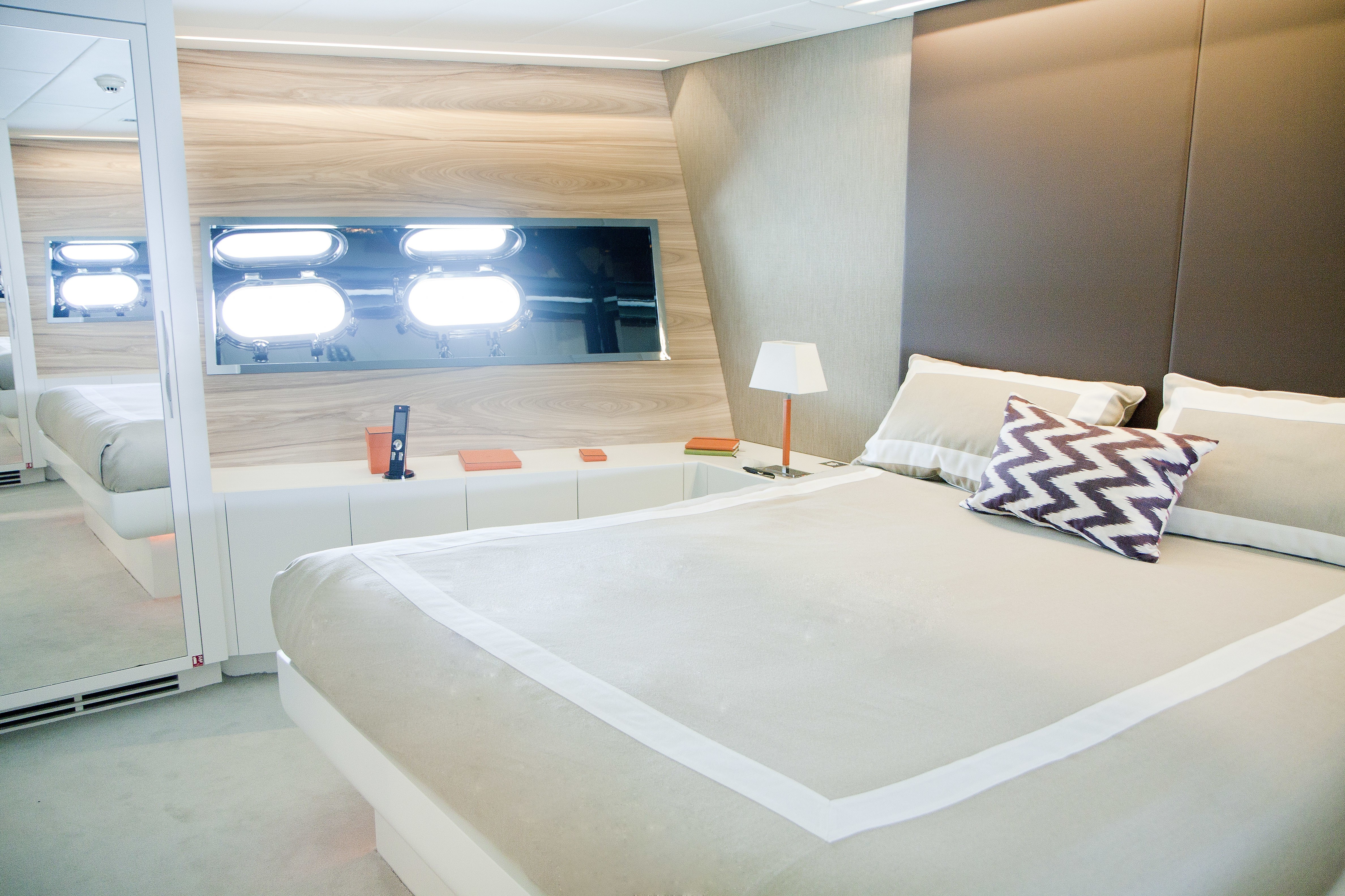 [39m-Yacht-BEACHOUSE]-1758-132.jpg