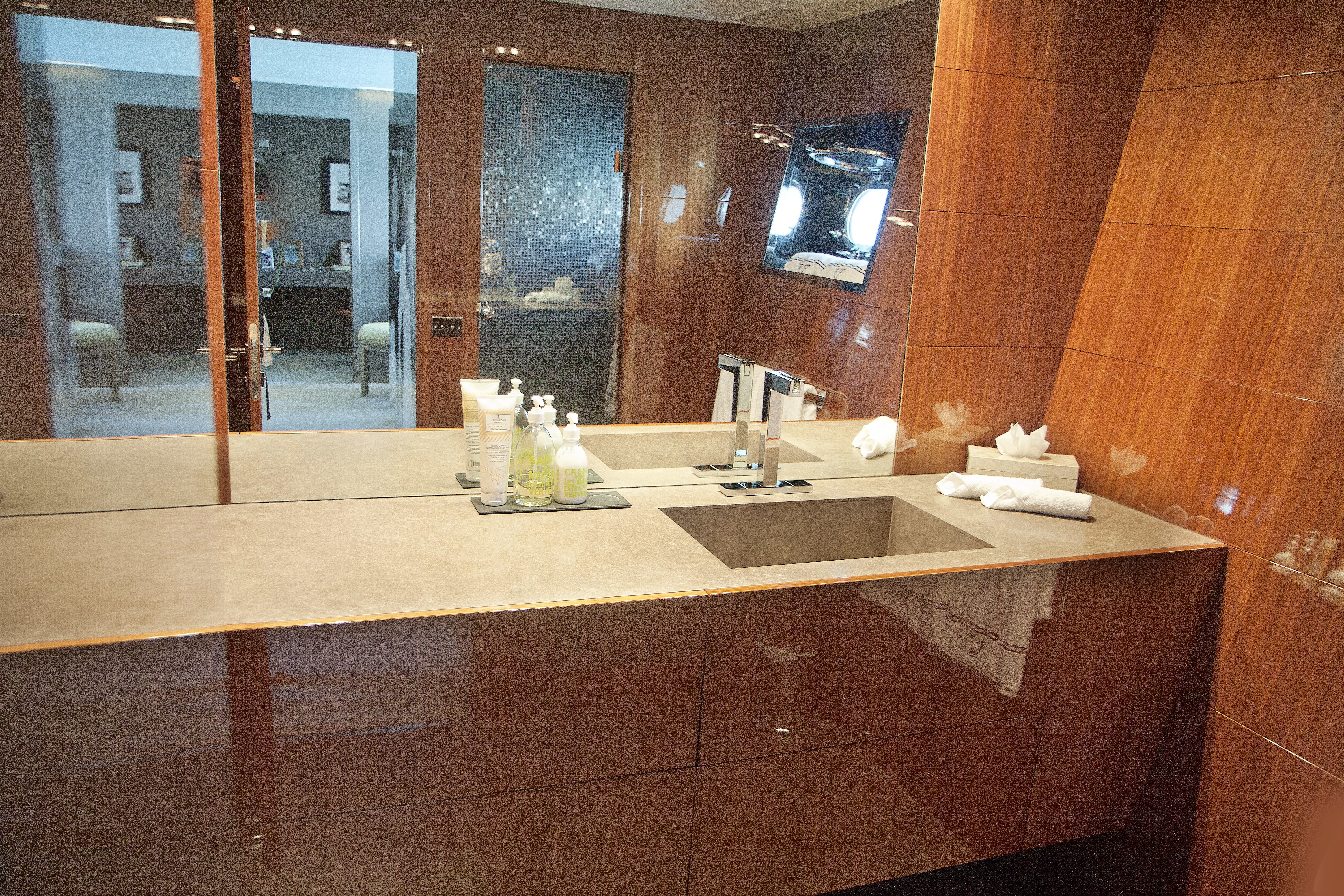 [39m-Yacht-BEACHOUSE]-1758-175.jpg