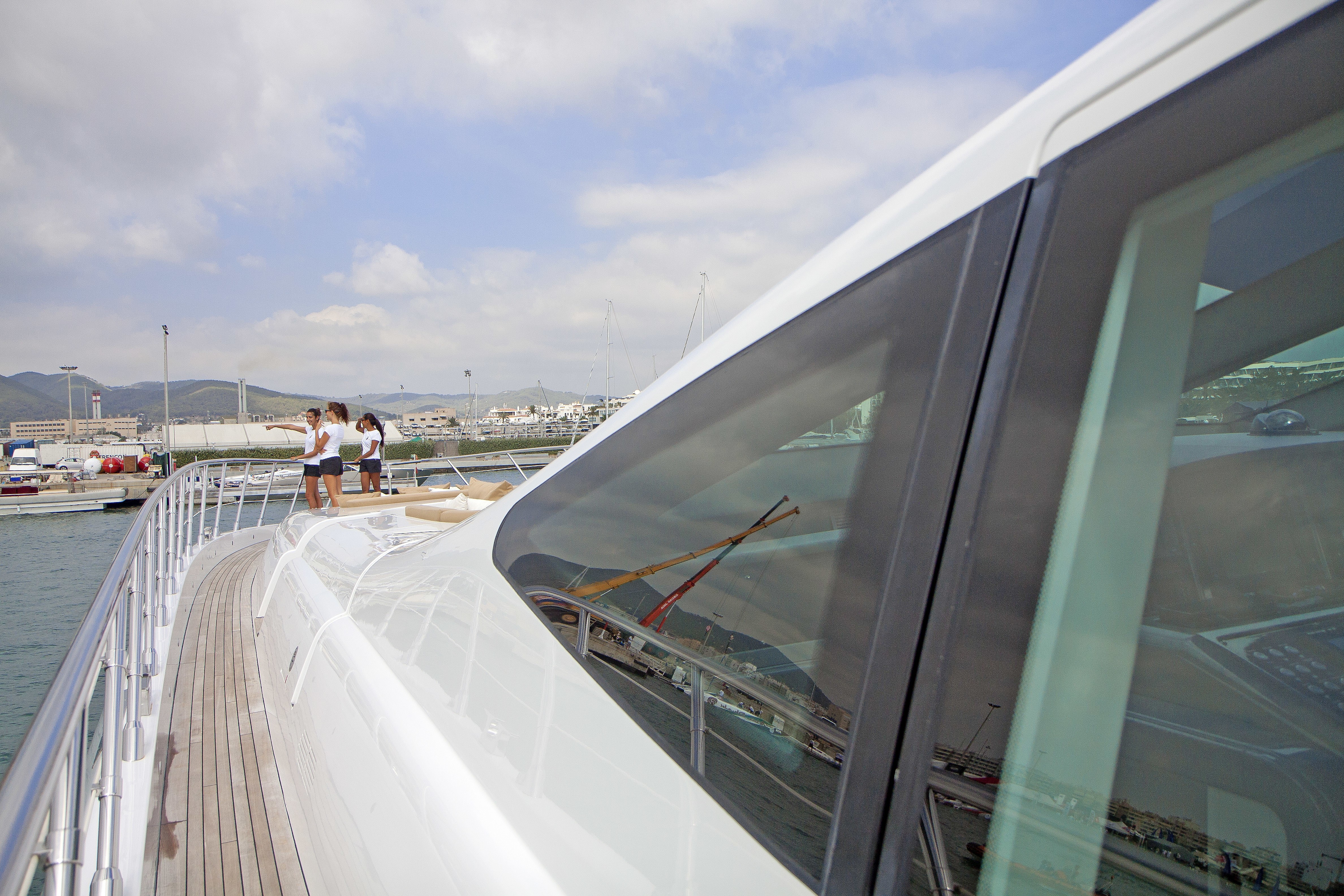 [39m-Yacht-BEACHOUSE]-1758-53.jpg