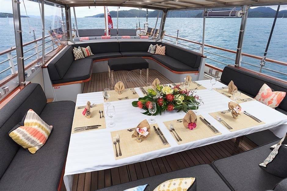 [39m-Yacht-SOUTHERN-CLOUD]-1517-17.jpg