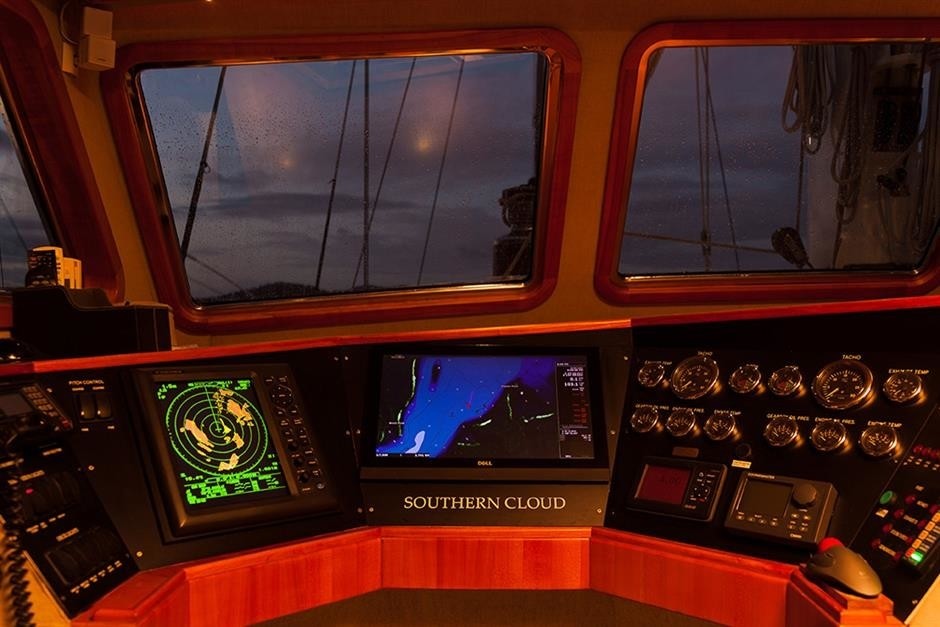 [39m-Yacht-SOUTHERN-CLOUD]-1517-49.jpg