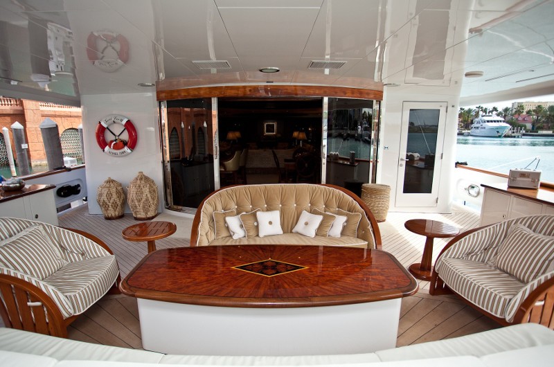 [40m-Yacht-KERI-LEE-III]-1019-18.jpg