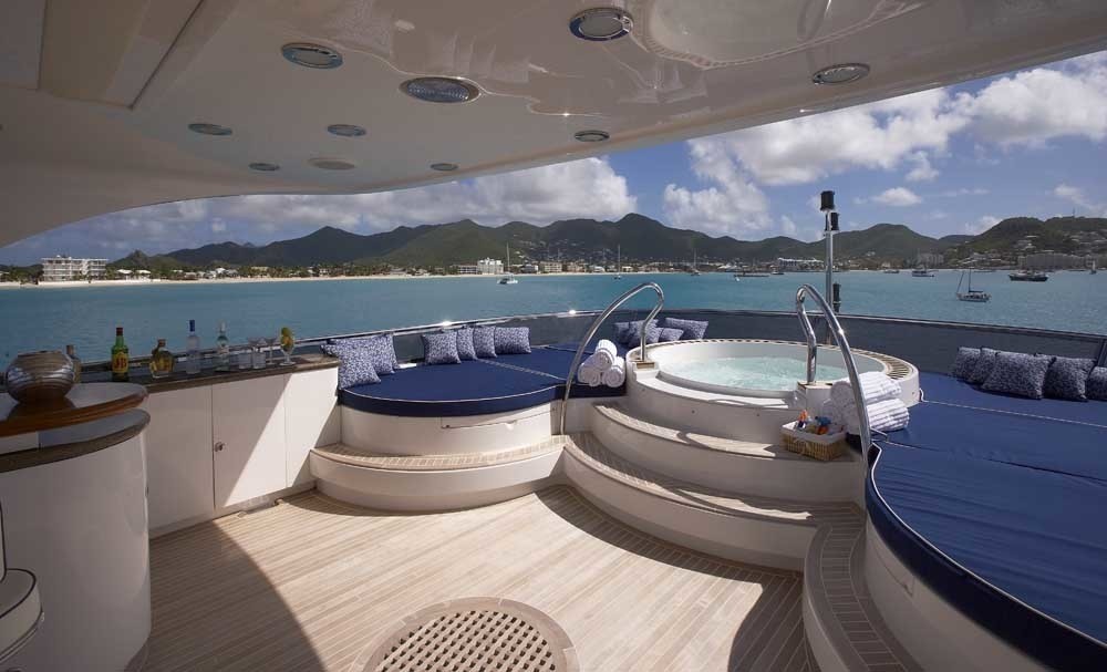 [40m-Yacht-LADY-LEILA]-1687-167.jpg