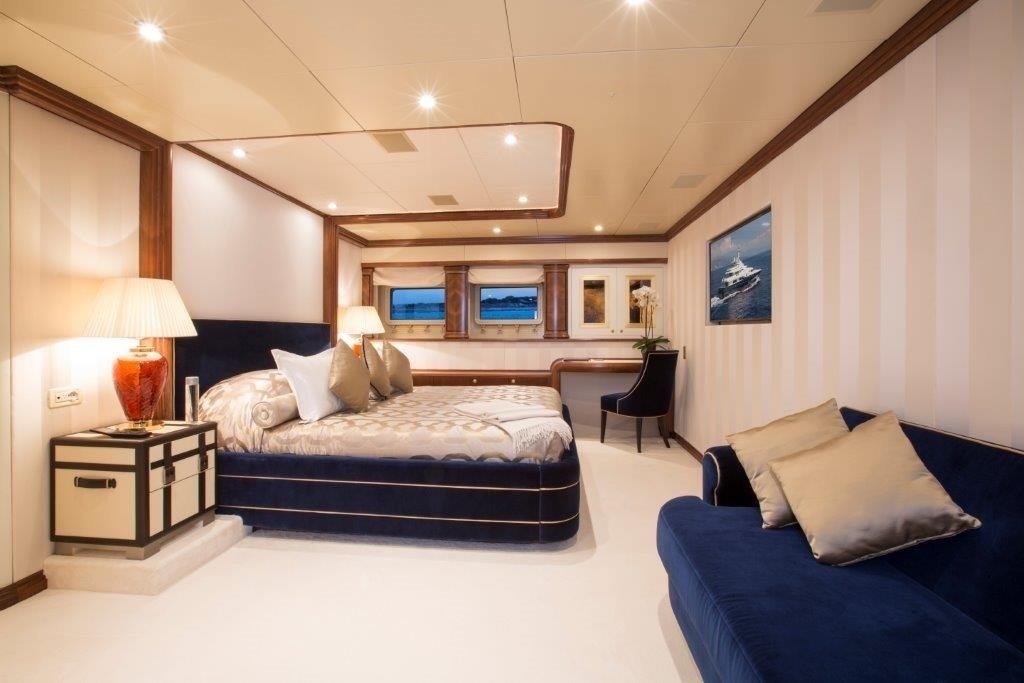 [43m-Yacht-ALASKA-OF-GEORGE-TOWN]-1091-100.jpg