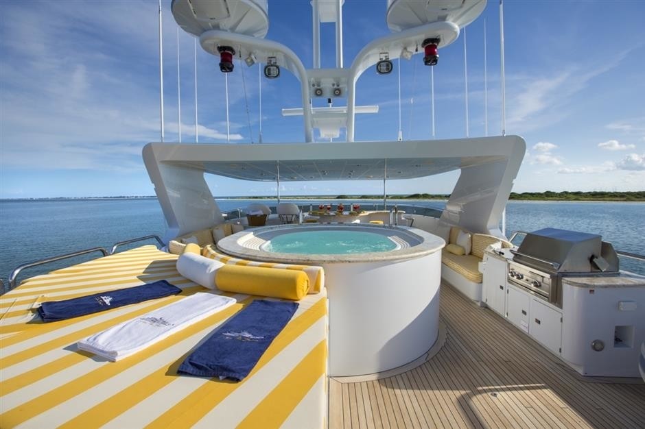 [44m-Yacht-I-LOVE-THIS-BOAT]-1448-131.jpg