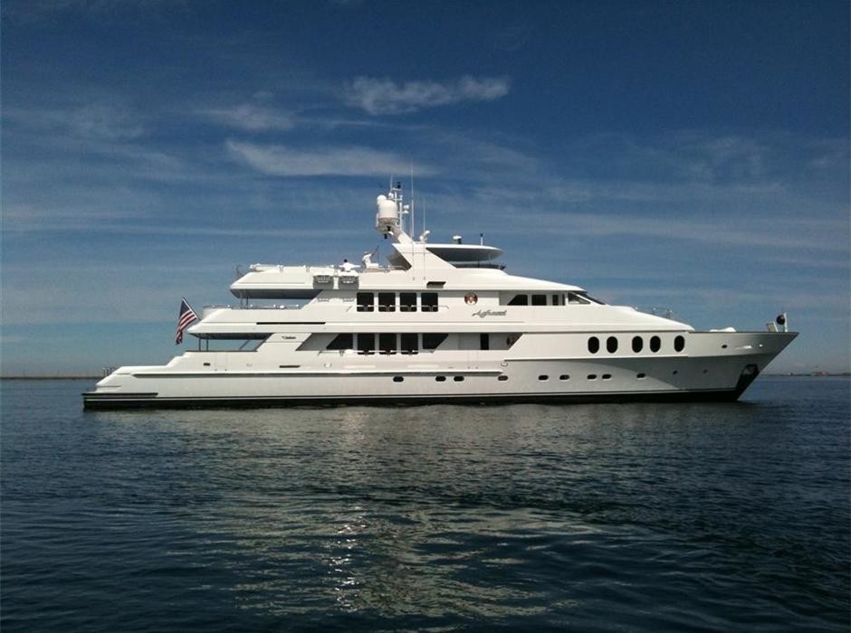 [44m-Yacht-I-LOVE-THIS-BOAT]-1448-140.jpg