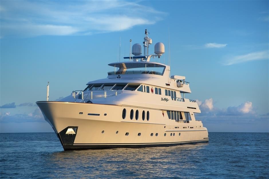 [44m-Yacht-I-LOVE-THIS-BOAT]-1448-165.jpg