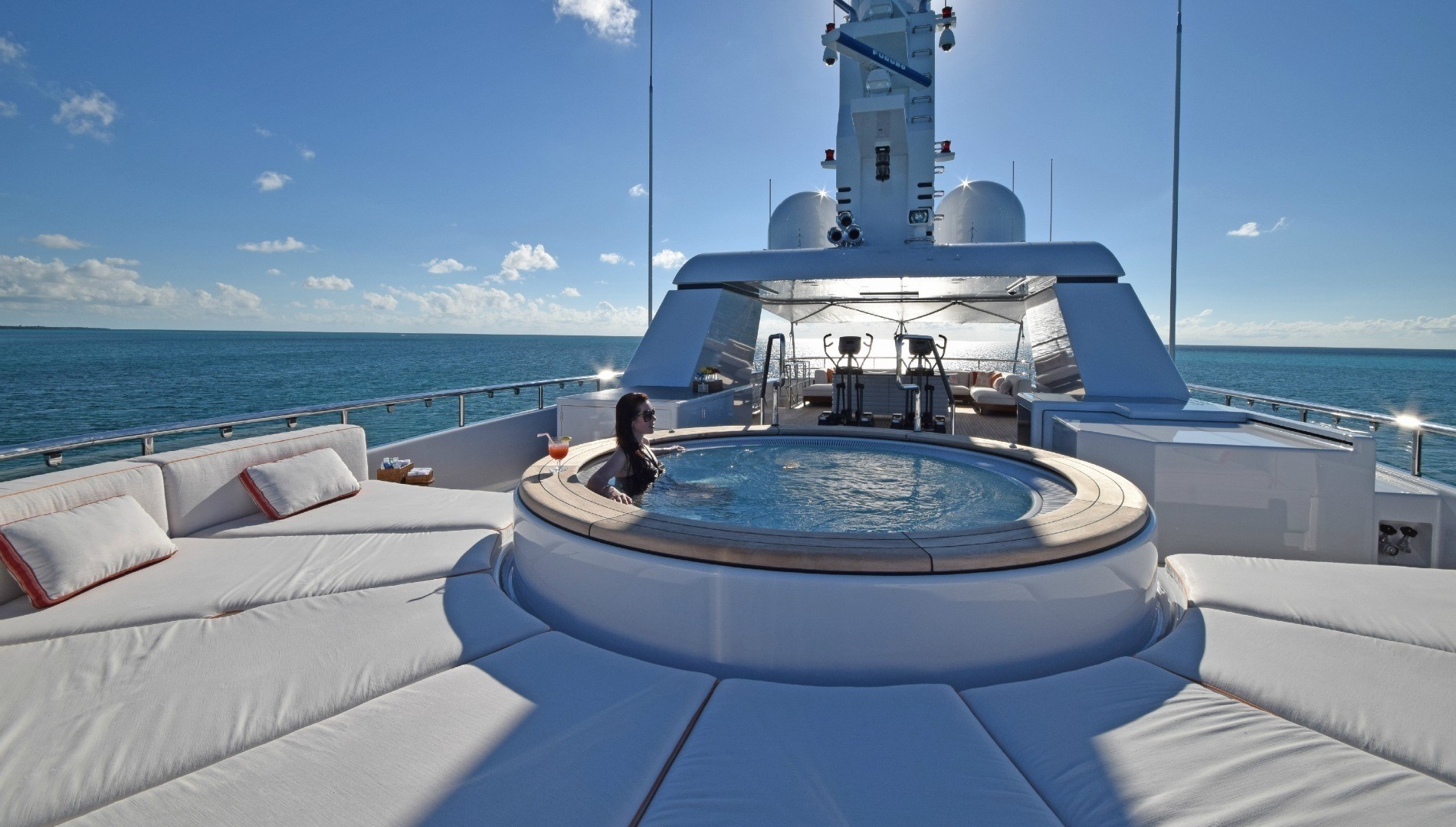[45m-Yacht-BELLA-VITA]-12399-175.jpg