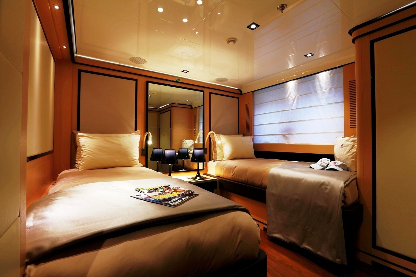 [46m-Yacht-2-LADIES]-12305-105.jpg