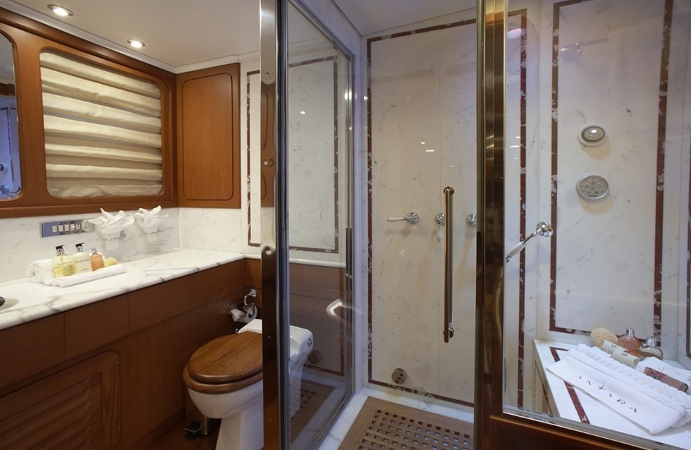 [46m-Yacht-ANTARA]-1338-17.jpg