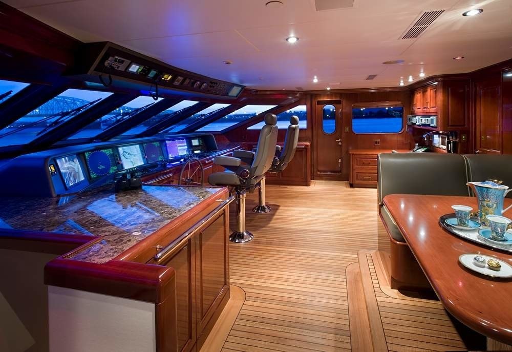 [47m-Yacht-NO-COMMENT]-1162-166.jpg