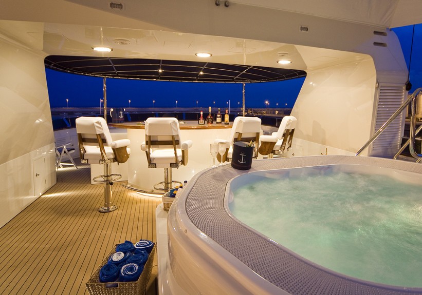 [49m-Yacht-BLU-470]-1461-101.jpg