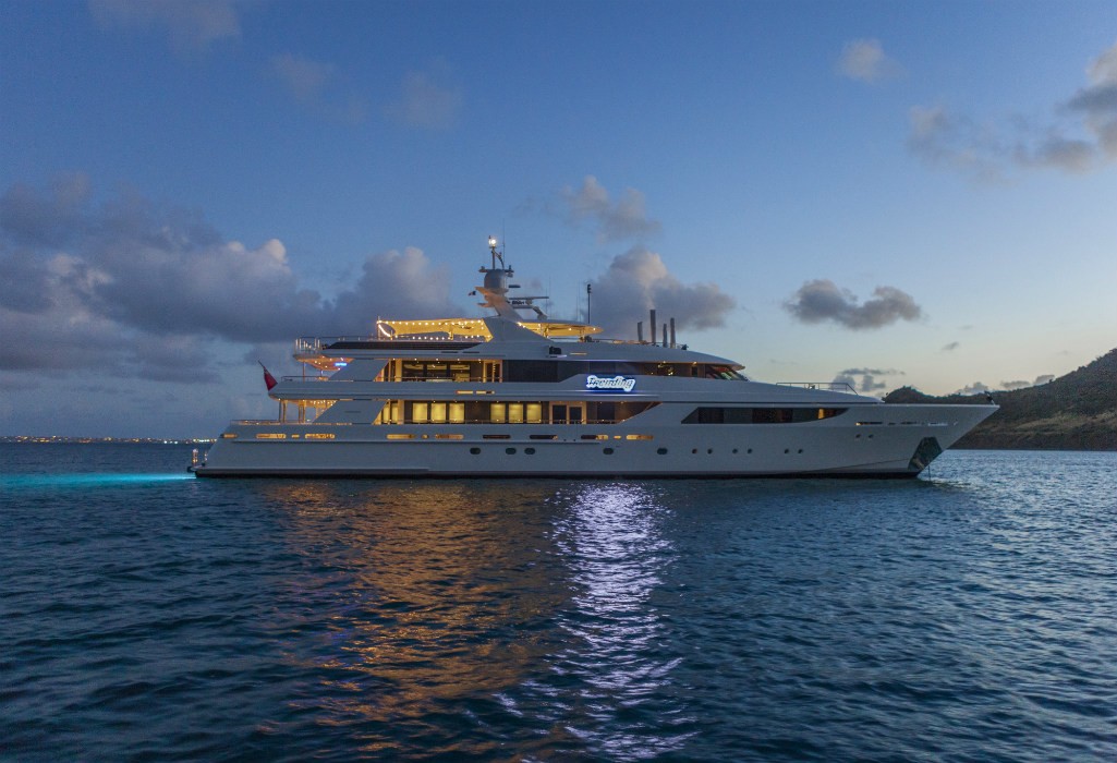 [49m-Yacht-TRENDING]-10486-123.jpg