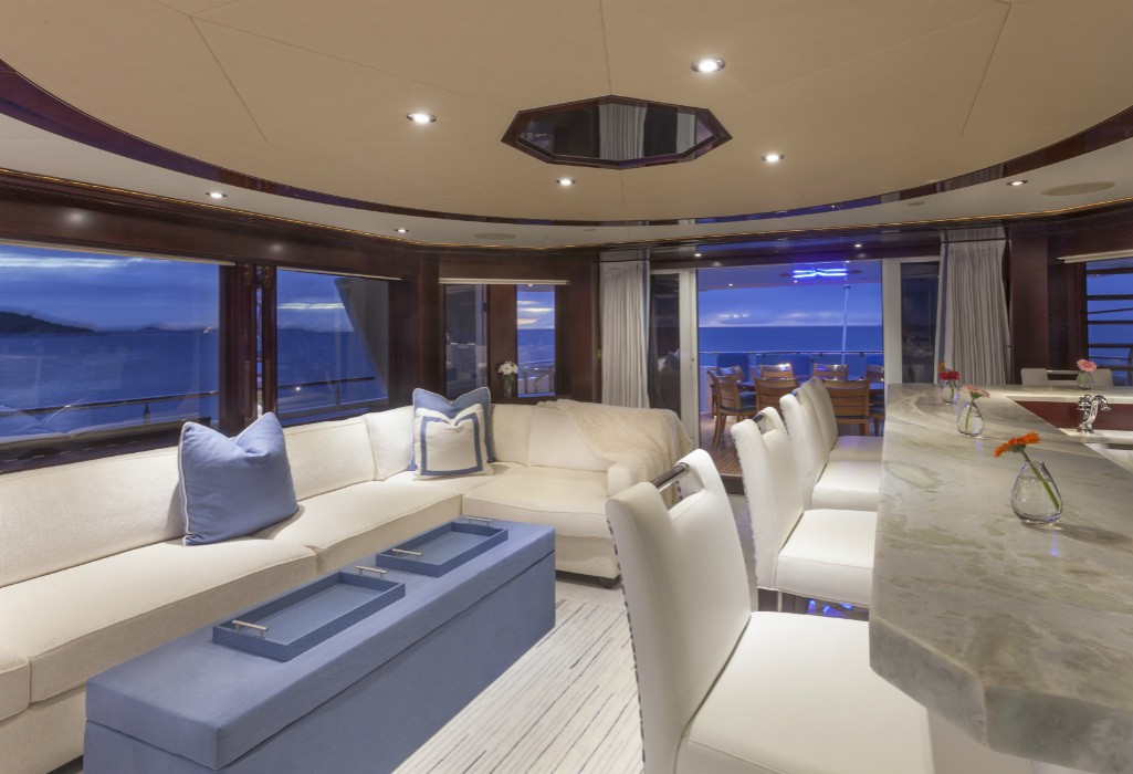 [49m-Yacht-TRENDING]-10486-138.jpg