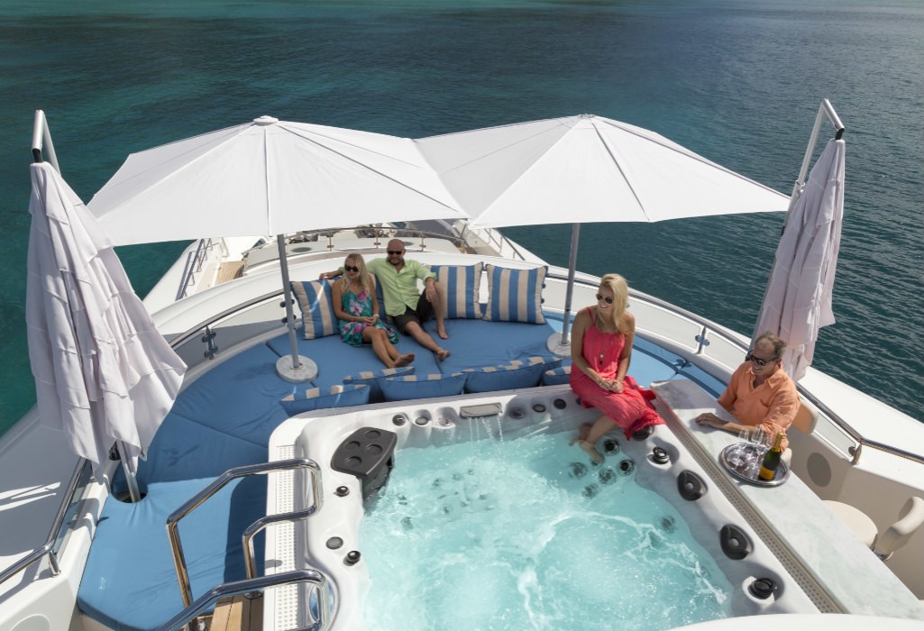 [49m-Yacht-TRENDING]-10486-168.jpg