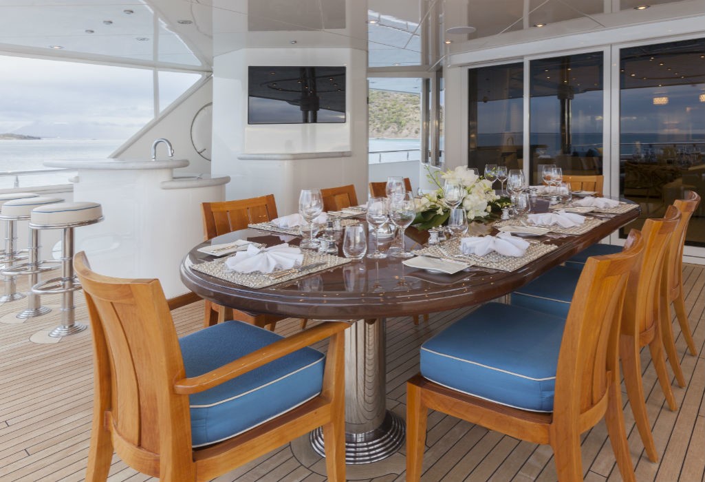 [49m-Yacht-TRENDING]-10486-219.jpg