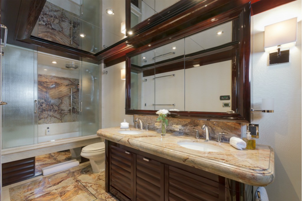 [49m-Yacht-TRENDING]-10486-50.jpg