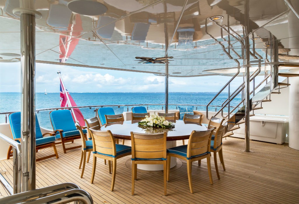 [49m-Yacht-TRENDING]-10486-82.jpg