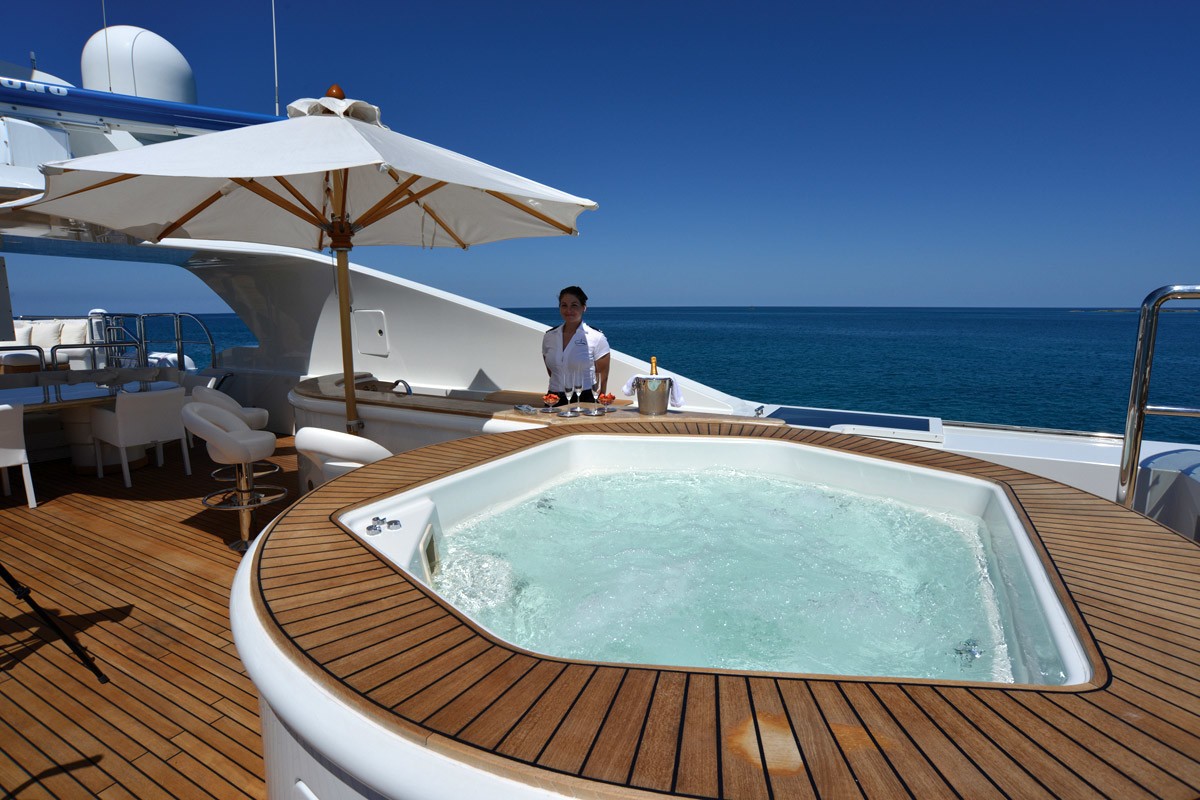 [50m-Yacht-LUMIERE]-1034-158.jpg