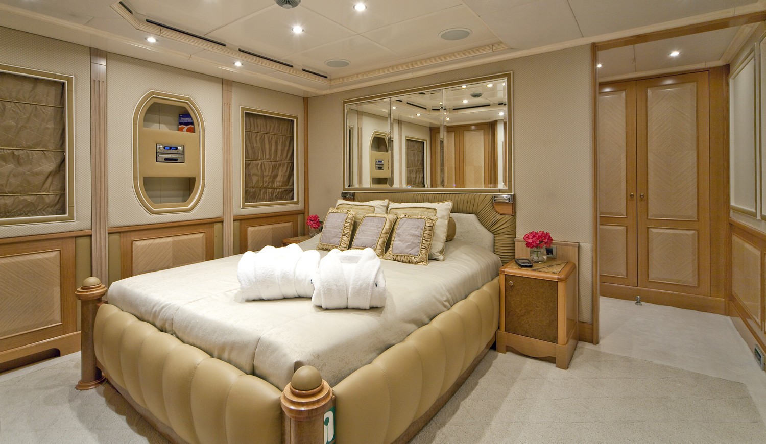 [50m-Yacht-SENSATION]-1282-102.jpg