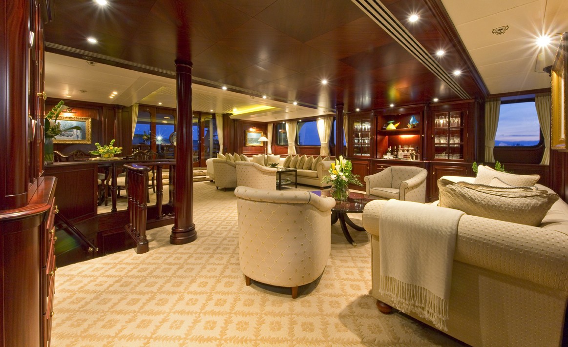 [51m-Yacht-LEGEND]-1350-115.jpg