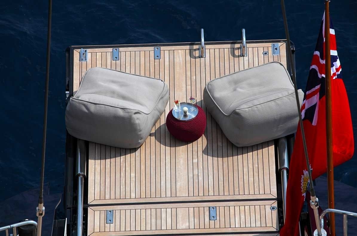 [51m-Yacht-PRANA]-1409-182.jpg