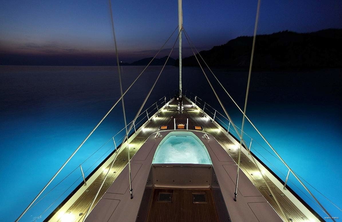 [51m-Yacht-PRANA]-1409-92.jpg