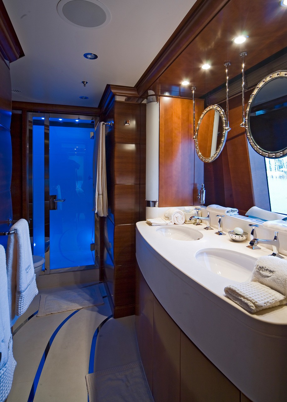 [52m-Yacht-LATITUDE]-11626-199.jpg